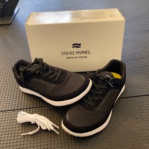 Strike Mvmnt Interval Training Shoes, M: 8, W: 9.5